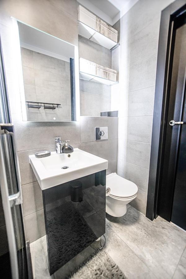 Charming Apt Next To Lazienki Park And City Center Varsóvia Exterior foto